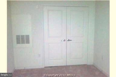 8045 Newell St unit 404, Silver Spring, MD 20910 - photo 3