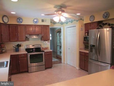 307 Neale Ct, Sykesville, MD 21784 - photo 3