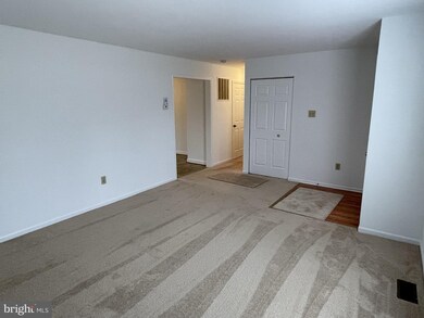 715 N Woodward Dr, Essex, MD 21221 - photo 3