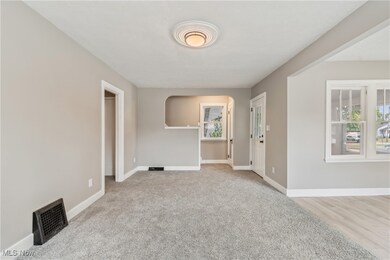 451 W Waterloo Rd, Akron, OH 44314 - photo 4