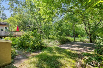 408 Elmdale St NE, Grand Rapids, MI 49525 - photo 2