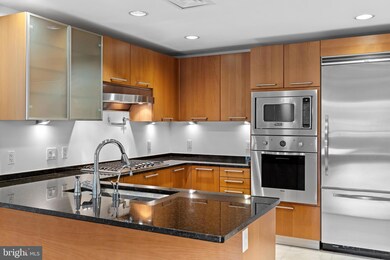 The Ritz-Carlton Residences, Baltimore, MD 21230 - photo 4