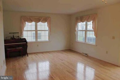 4073 Buttonwood Dr, Mount Joy, PA 17552 - photo 4