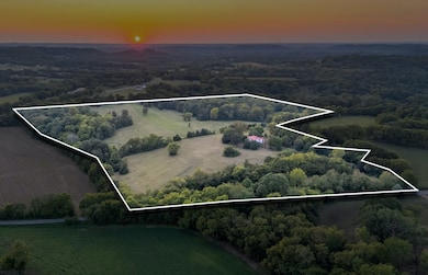 3213 Craig Bridge Rd, Williamsport, TN 38487 - photo 2