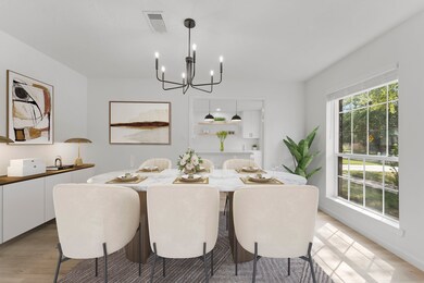 28710 Savannah Dr, Shenandoah, TX 77381 - photo 4