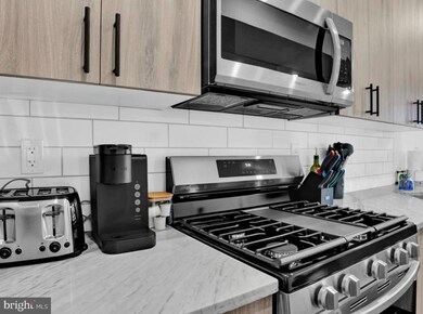 1748 N Marshall St unit B, Philadelphia, PA 19122 - photo 4