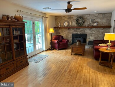 526 Saint Lawrence Way, Furlong, PA 18925 - photo 7