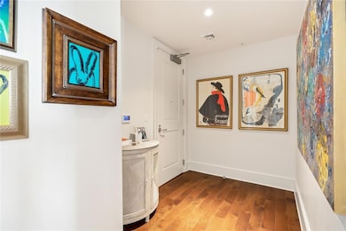 700 Magazine St unit 515, New Orleans, LA 70130 - photo 3