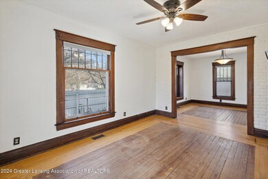 08-428-Smith-Ave-Lansing-MI-48910-Window