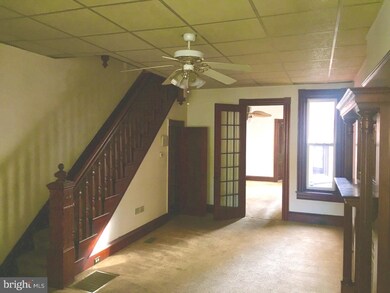 136 N 2nd St, Reading, PA 19601 - photo 2