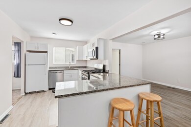 1015 N Indiana St, Griffith, IN 46319 - photo 3