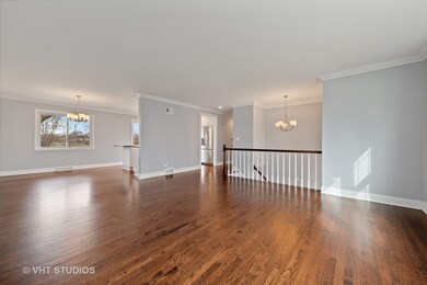 852 S Cedar Ave, Elmhurst, IL 60126 - photo 4