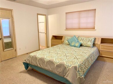 326 Diana Dr, Alamo, TX 78516 - photo 6