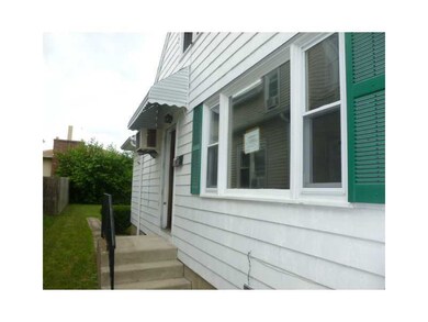 519 Laurel Hill Ave, Cranston, RI 02920 - photo 4