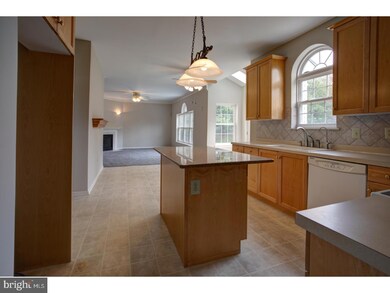 344 Aftons Cir, Spring City, PA 19475 - photo 3