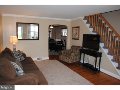 1114 Oakwood Dr, Glenolden, PA 19036 - photo 6