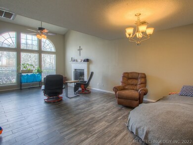 2517 W Fulton St, Broken Arrow, OK 74012 - photo 6