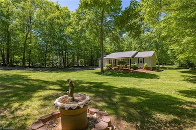 719 Mount View Church Rd, Asheboro, NC 27205 - photo 3