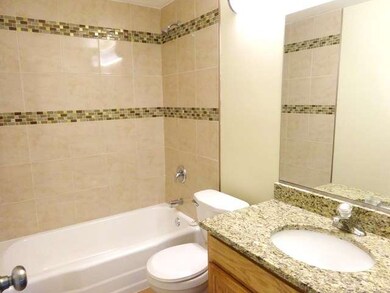 113 San Juan Rd, Carpentersville, IL 60110 - photo 4