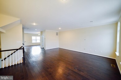 3125 Presidential Golf Dr, Upper Marlboro, MD 20774 - photo 7