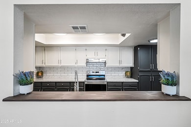 2929 E Broadway 44-19