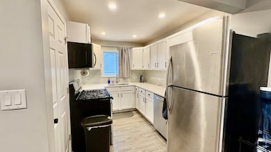 724 Mohawk Dr, Round Lake Heights, IL 60073 - photo 7