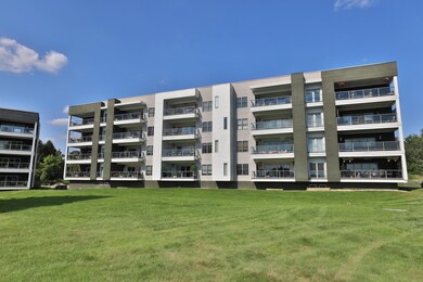 5317-HighpointLakes-202-03