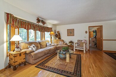 137 Buckboard Ln, Lords Valley, PA 18428 - photo 4