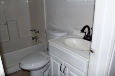 509 Clarice St, Grand Prairie, TX 75051 - photo 6