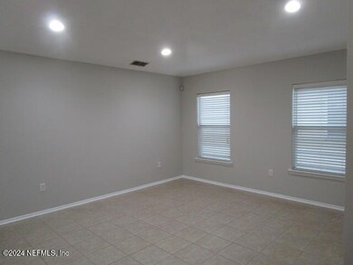 11751 Alexandra Dr, Jacksonville, FL 32218 - photo 4