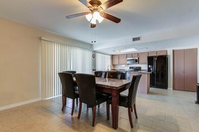 005_Dining Room