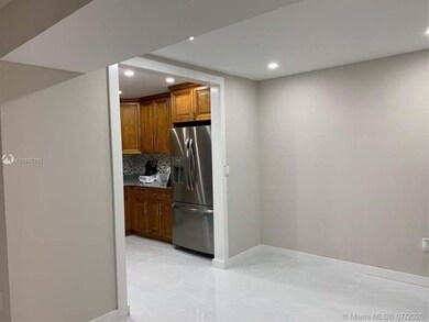 Manors of Inverrary unit 303, Lauderhill, FL 33319 - photo 4