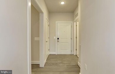 MetroPark at Arrowbrook unit 40203, Herndon, VA 20171 - photo 7