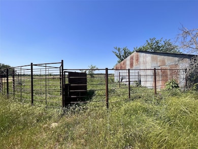 Original loafing barn