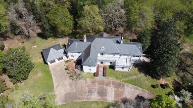 1 Aerial View of Estate