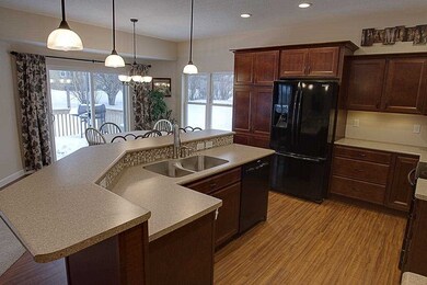 4311 Wedgewood Dr, Cedar Falls, IA 50613 - photo 2