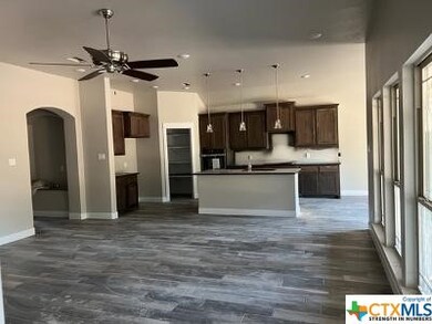 100 Savage Cir, Copperas Cove, TX 76522 - photo 3