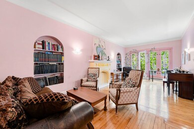 1124 W Addison St, Chicago, IL 60613 - photo 7