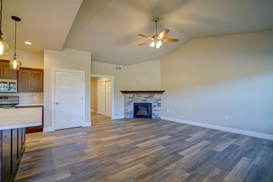 6287 Quarry Vista Dr, Fitchburg, WI 53719 - photo 3