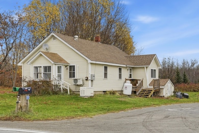 879 hudson rd glenburn me 04401 (3)