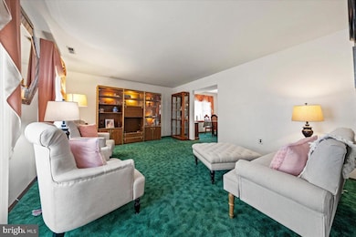 42 Meadowrue Ct, Mount Laurel, NJ 08054 - photo 7