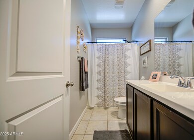 Bathroom 2-pic 1 (1)