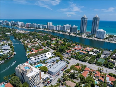 4710 Pine Tree Dr unit 26, Miami Beach, FL 33140 - photo 3