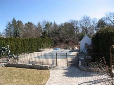 78 Adin St, Hopedale, MA 01747 - photo 3