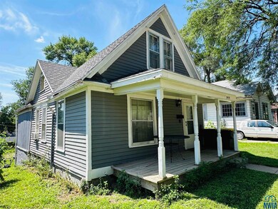 2419 S Cedar St, Sioux City, IA 51106 - photo 2