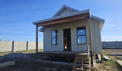 83 Resort Ct unit 83, Fredericksburg, TX 78624 - photo 2