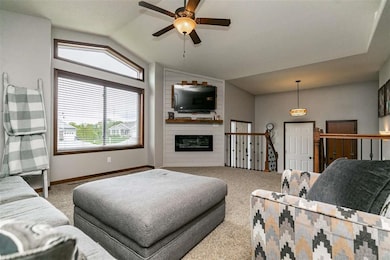 1611 Colony Ct SE, Cedar Rapids, IA 52403 - photo 5