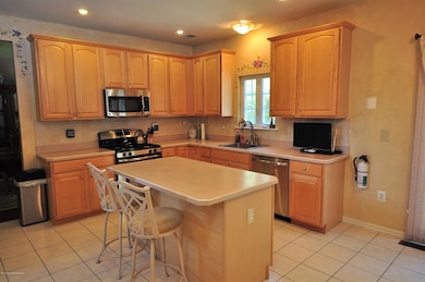 17 Rolling Meadows Ct, Old Bridge, NJ 08857 - photo 6