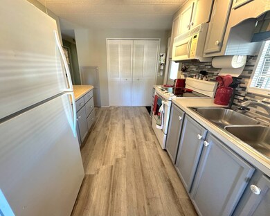 16416 US Hwy 19 N unit 1209, Clearwater, FL 33764 - photo 7