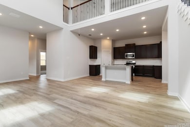 190 Ashley Loop, San Antonio, TX 78245 - photo 5